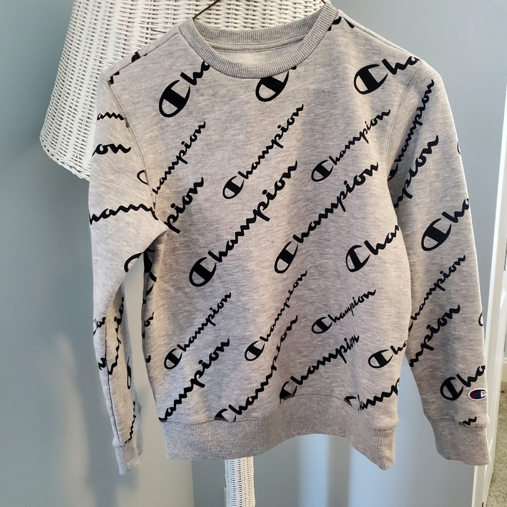 Sweatshirt